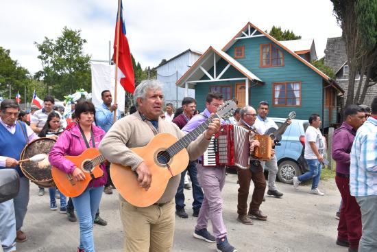 Comunidad celebra la rehabilitación de la iglesia de Calen, proyecto financiado por el Fondo del Patrimonio Cultural