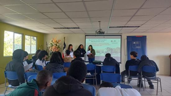 Charla y Taller Práctico sobre el reconocimiento de sitios paleontológicos en la región de O'Higgins