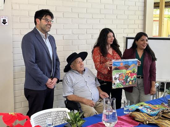 Criancero Fernando Leiva es reconocido como tesoro humano vivo 2025