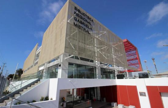 Gabriela Mistral Regional Library portada