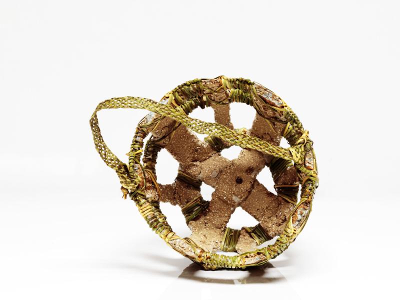 Autores: Javier Canales - Julia González