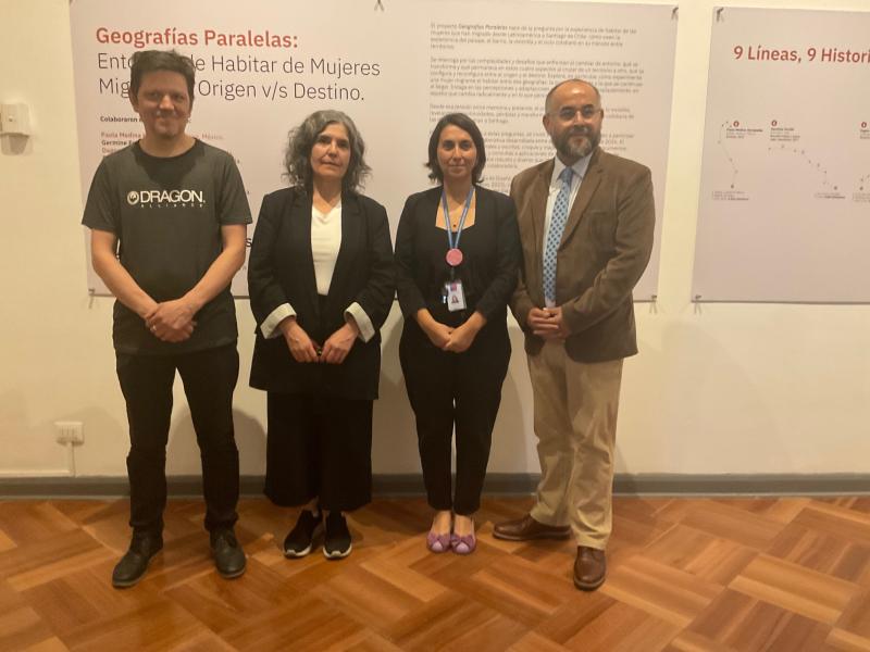 Diseñador de la muestra, investigadora, directora del museo, director regional metropolitano